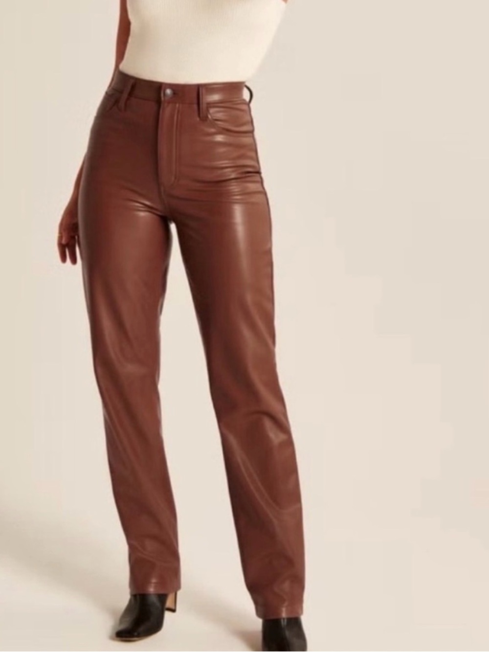 Abercrombie & Fitch 90s Straight Ultra High Rise Faux Leather Pants | Brown | 20